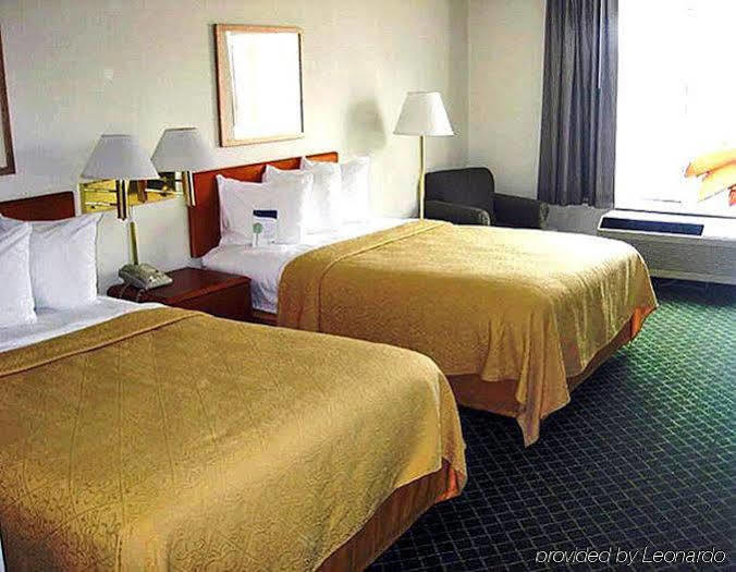 Econo Lodge Inn & Suites จอห์นสันซิตี ภายนอก รูปภาพ