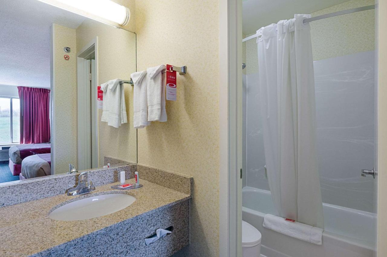 Econo Lodge Inn & Suites จอห์นสันซิตี ภายนอก รูปภาพ